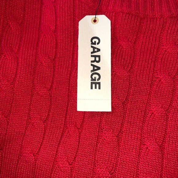 Red Garage Sweater 🍄 - Picture 4 of 4